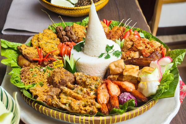 Nasi Tumpeng (Royal Feast)